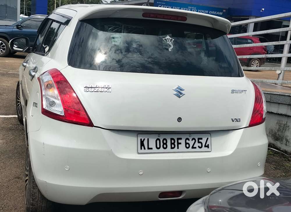 Maruti Suzuki Swift, 2015, Petrol