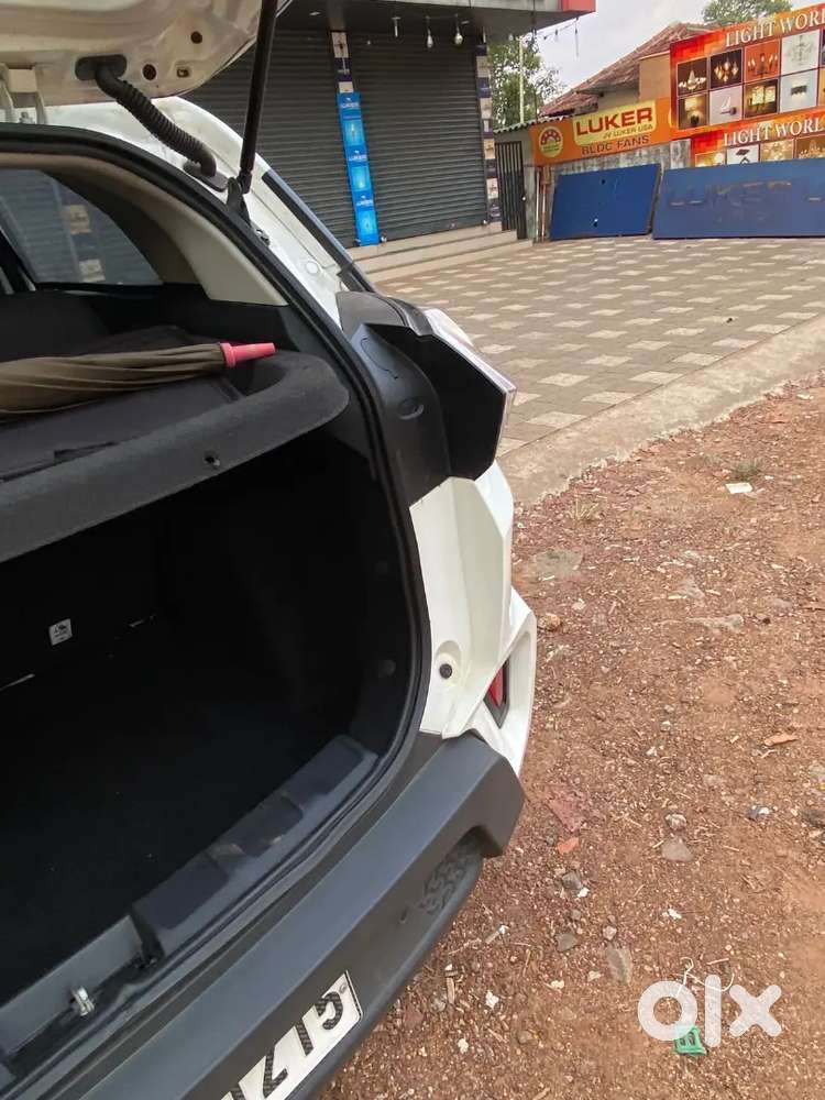 2021 Tata Nexon Xe  Low Km  No Accident