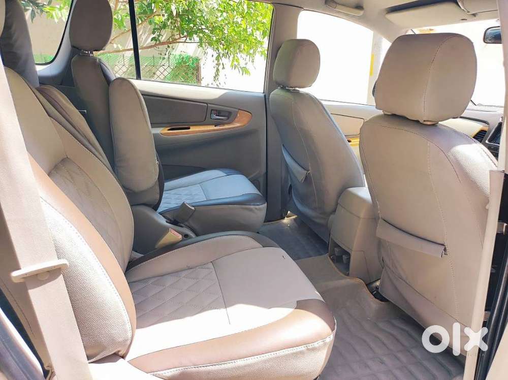 Toyota Innova 2.5 V 7 Str, 2009, Diesel