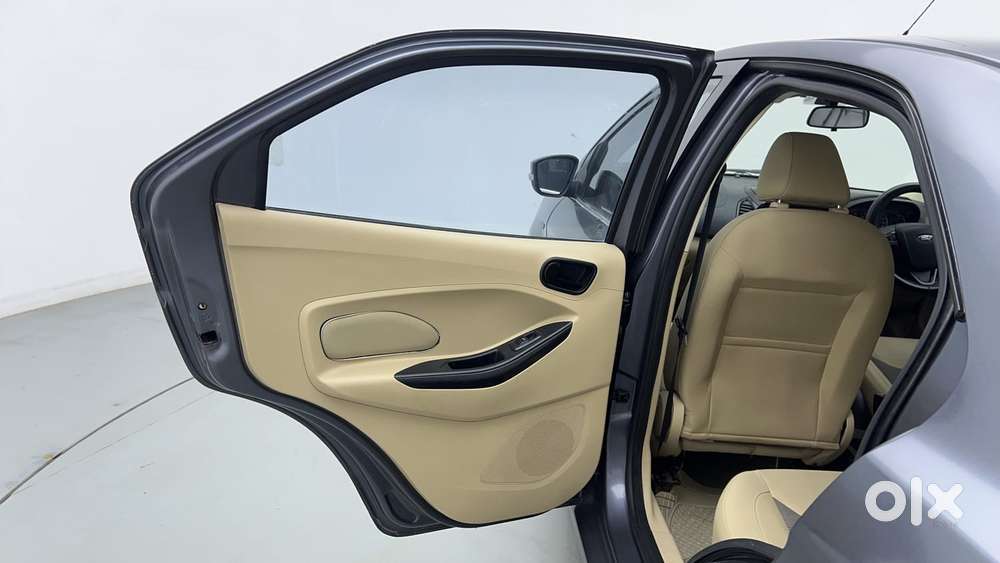 Ford Figo Aspire Titanium, 2017, Petrol