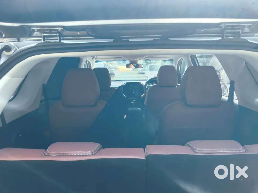 Mg Hector Plus 2021 Petrol
