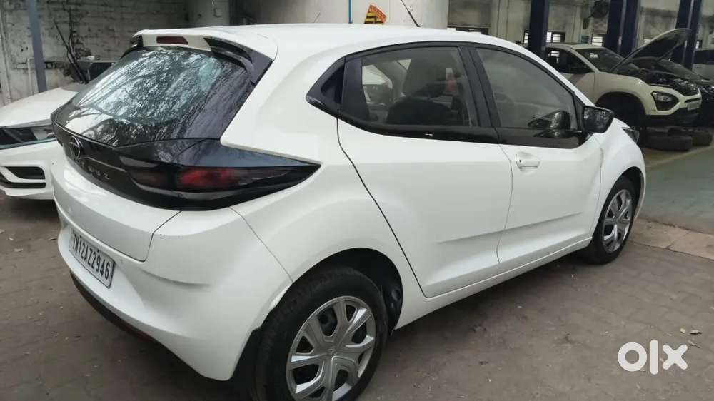 Tata Altroz 2023 Petrol 8600 Km Driven