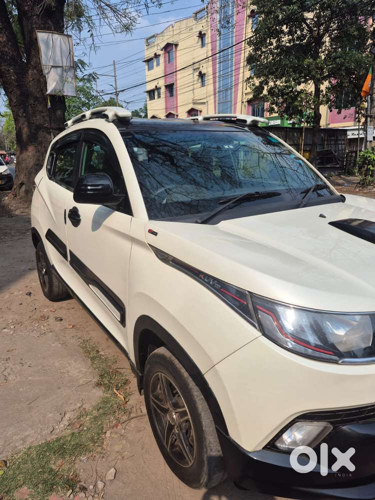 Mahindra Kuv 100 2016-2017 Mfalcon G80 K8 Dual Tone, 2016, Petrol