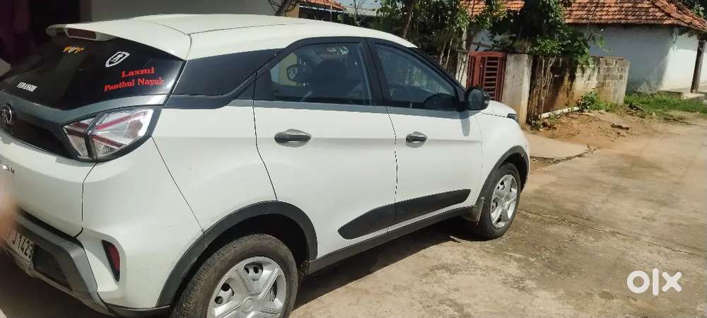 Tata Nexon 1.2 Revotron 2021 Manual
