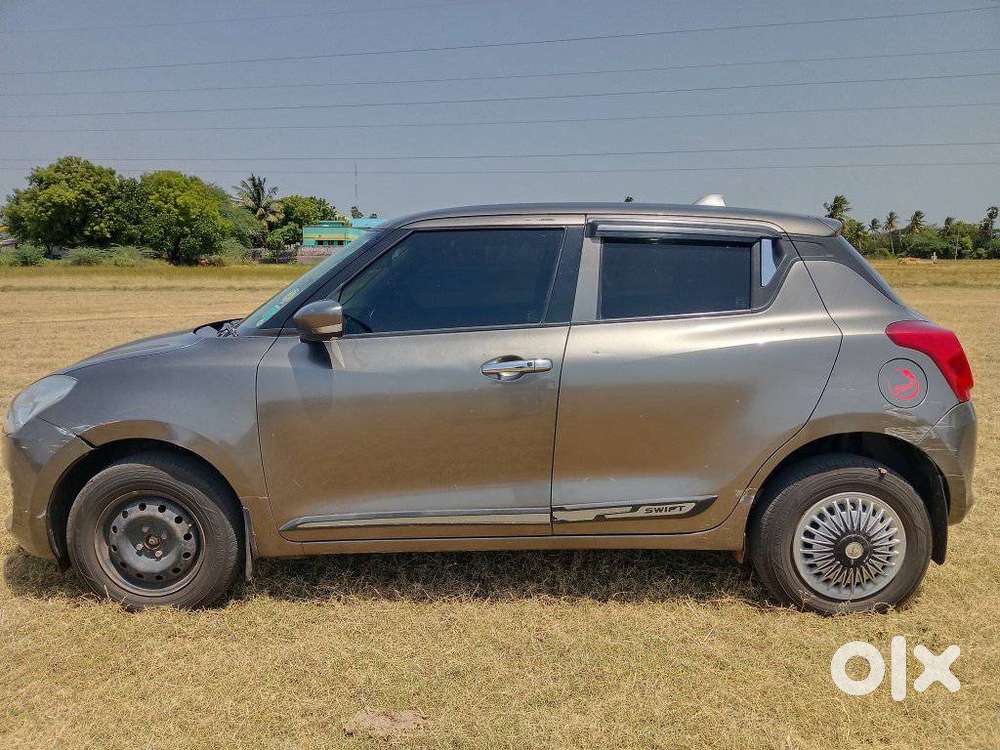 Maruti Suzuki Swift Vxi + Manual, 2022, Petrol