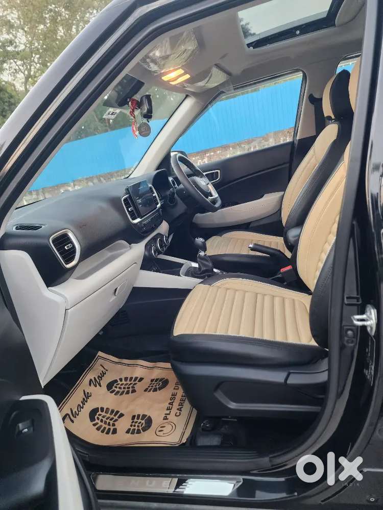 Hyundai Venue Sx Push Button Stat Dono Chabi Full Insurance Sunroof