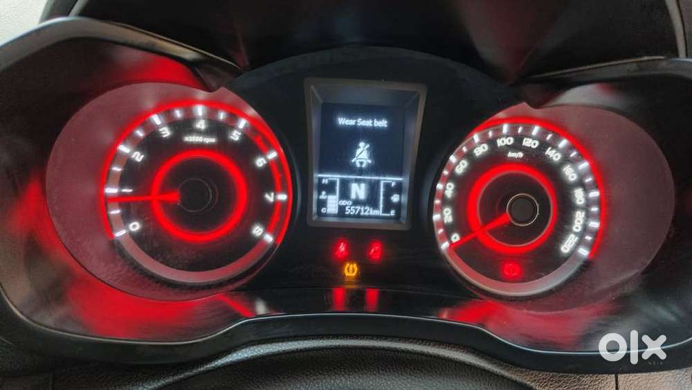 Mahindra Xuv300 1.2 W8 (o) Amt Dual Tone Petrol, 2022, Petrol