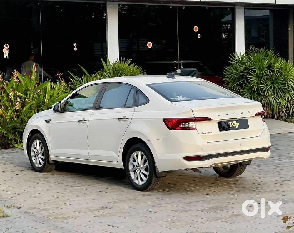 Skoda Slavia Ambition 1.5l Tsi Mt, 2022, Petrol