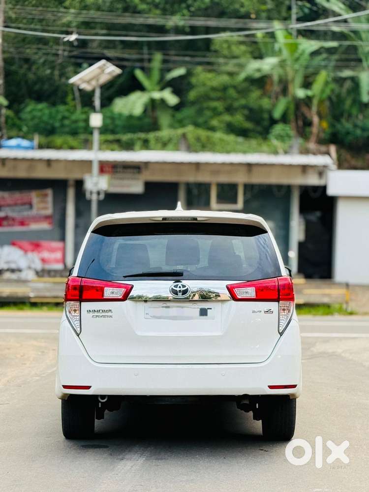 Toyota Innova Crysta 2.4 Z 7 Str, 2016, Diesel
