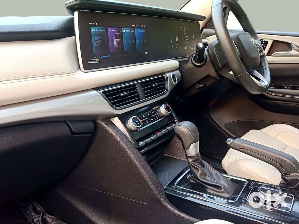 Mahindra Xuv700 2.0 Ax 7 Petrol At Str, 2024, Diesel