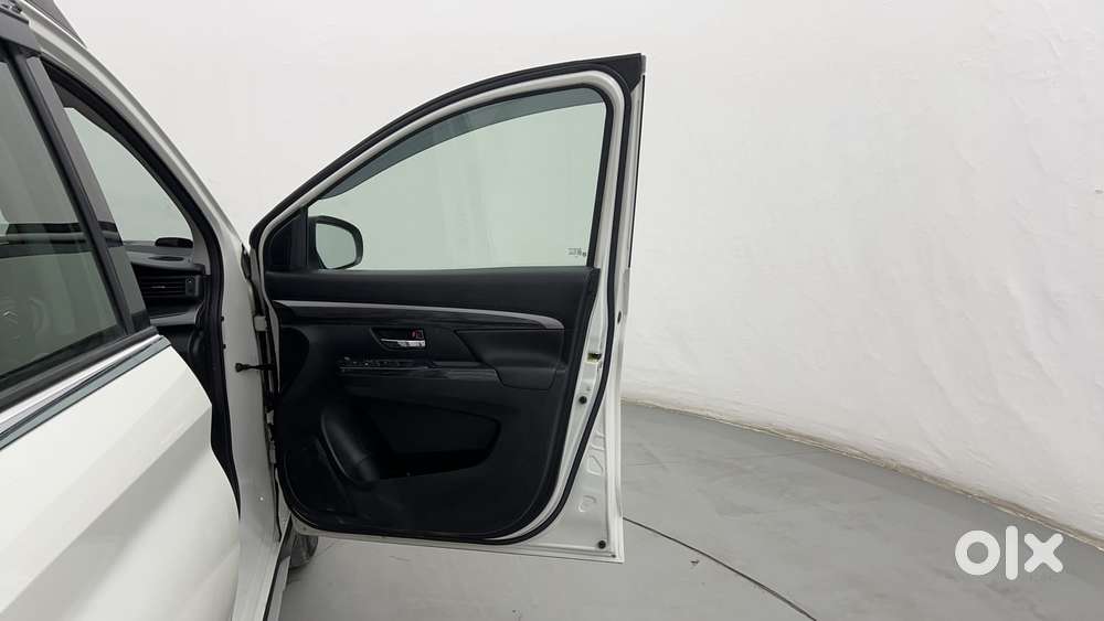 Maruti Suzuki Xl6 1.5 Alpha Plus At, 2022, Petrol