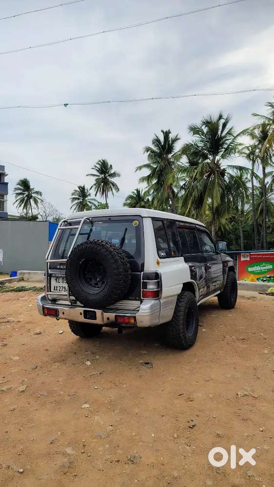 2009 Mitsubishi Pajero Sfx