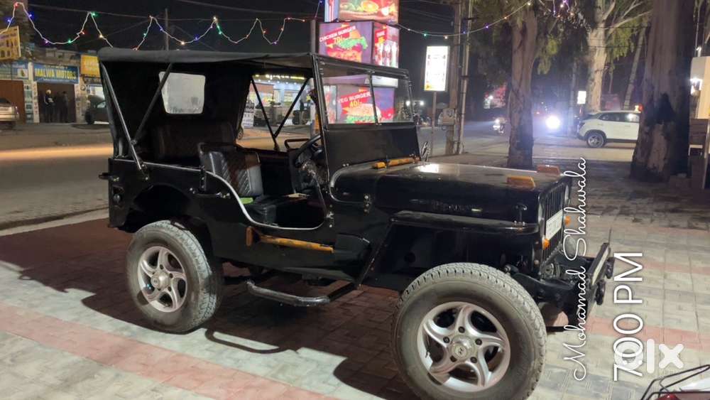 Willy Jeep Passing