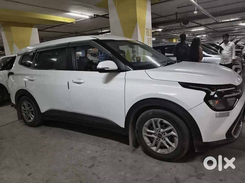 Kia Carens 2024 Diesel Well Maintained