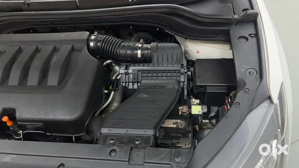 Mahindra Xuv700 2.0 Ax 5 Petrol At Str, 2022, Petrol