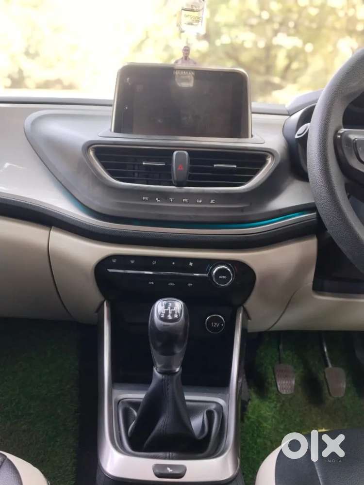 Tata Altroz Xz, 2022, Petrol