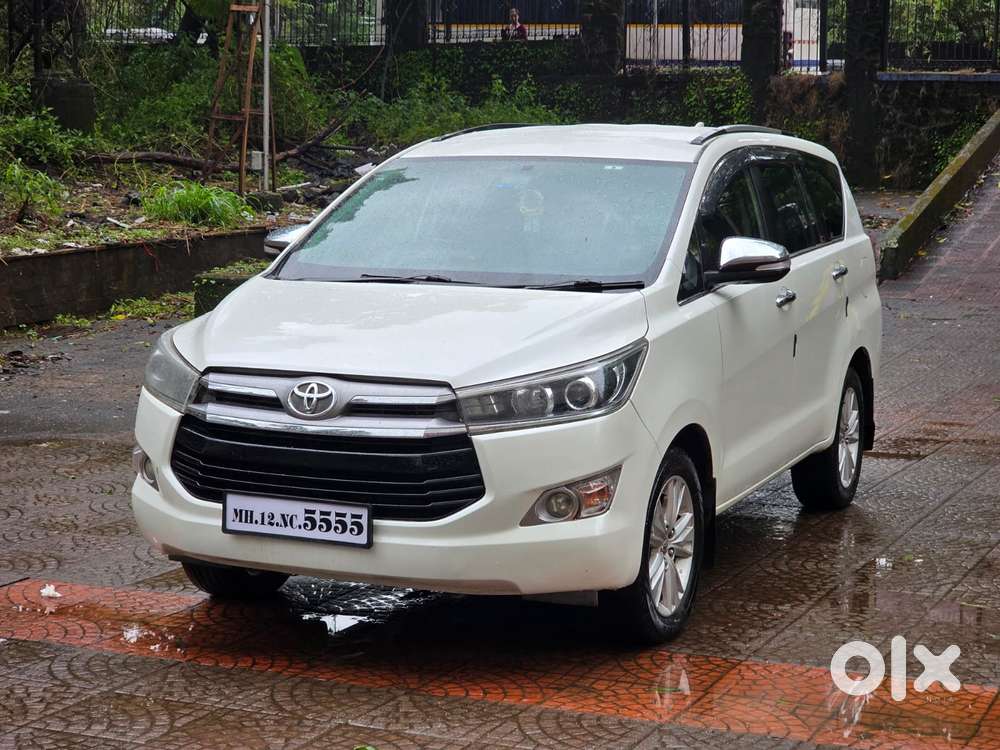 Toyota Innova Crysta 2.8z Automatic, 2016, Diesel