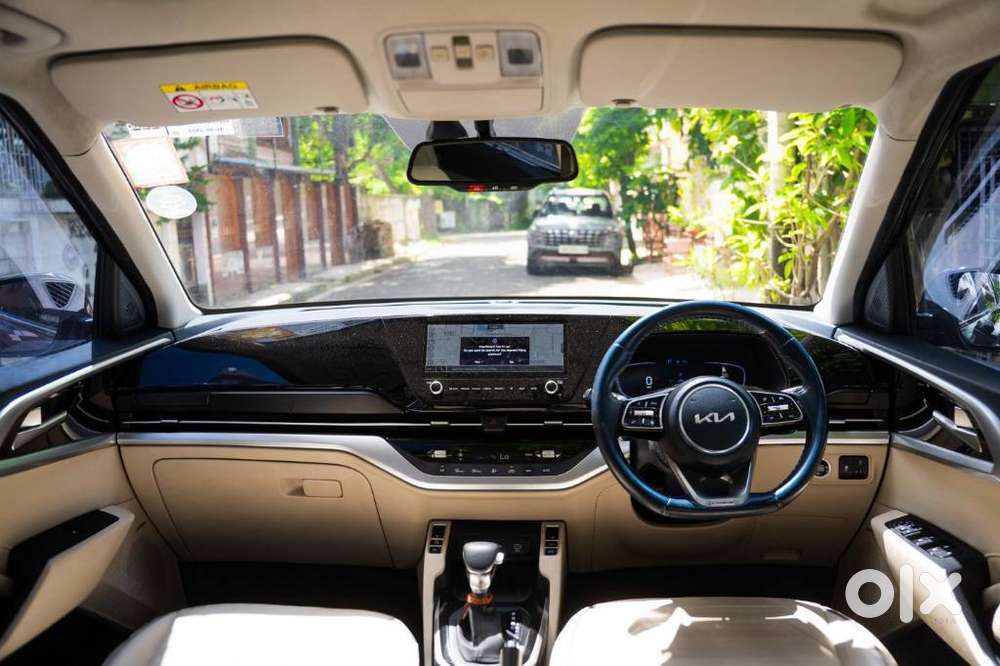 Kia Carens Luxury (o)1.5 Diesel At 7 Str, 2022, Diesel