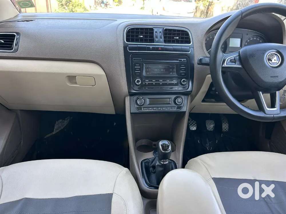 Doctor Driven Skoda Rapid 2014 Diesel Well Maintained