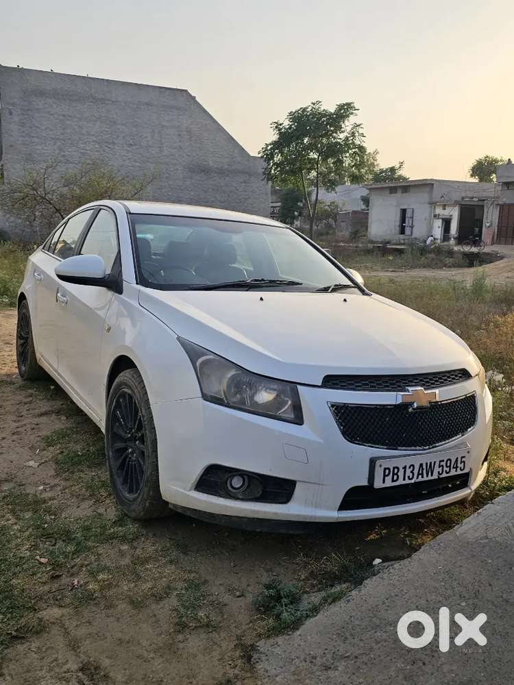 Chevrolet Cruze Ltz Push Button Start 2010 Diesel Manual With Sunroof