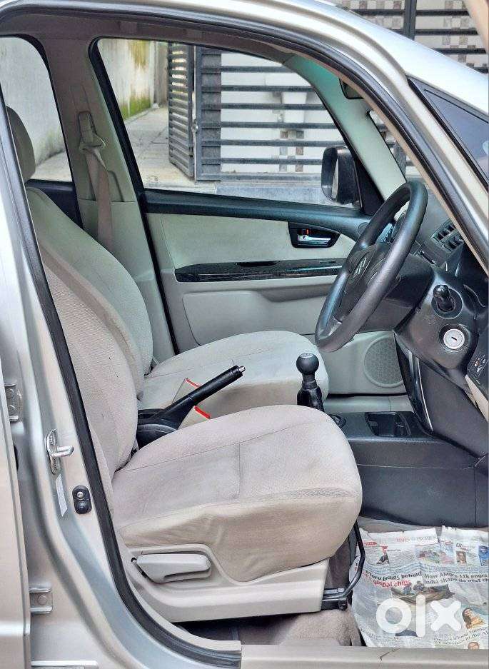 Maruti Suzuki Sx4 Vxi Bsiv, 2014, Petrol