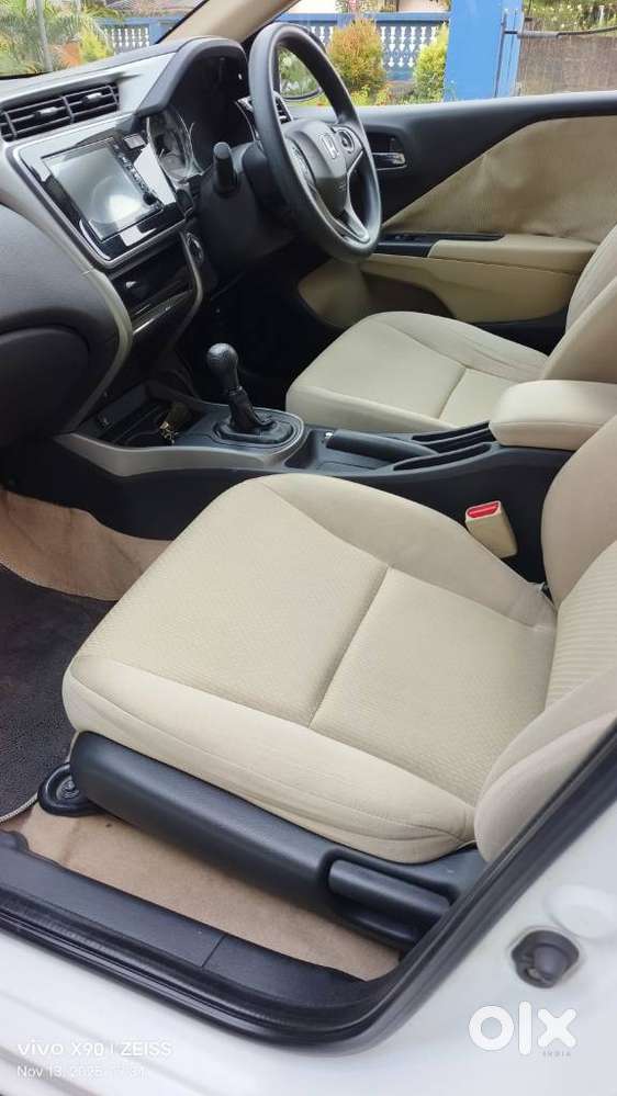 Honda City 1.5 V 5th Gen I-vtec Mt, 2017, Petrol