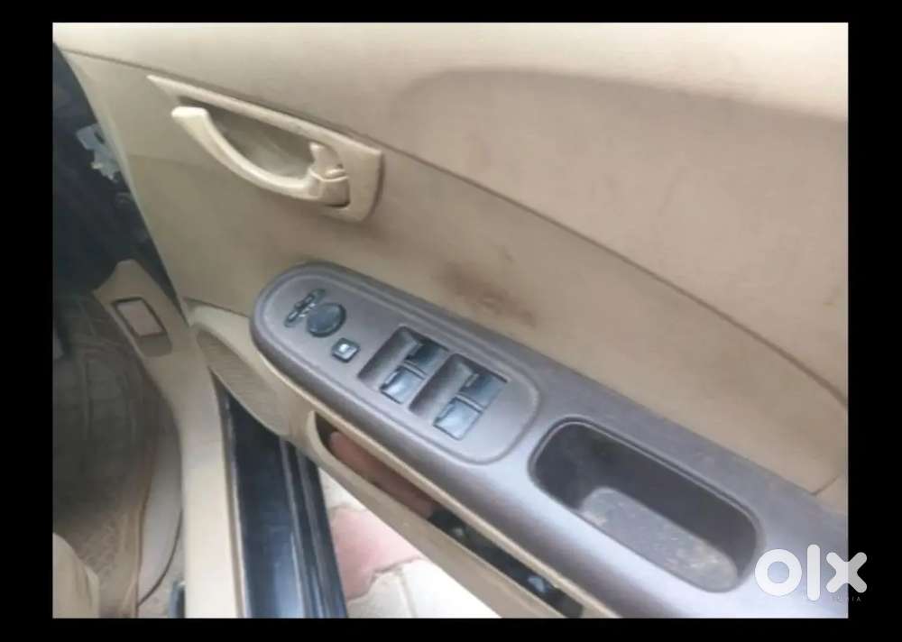 Direct Owner Honda Brio Petrol Mt 2013 Cng Outside Fitted