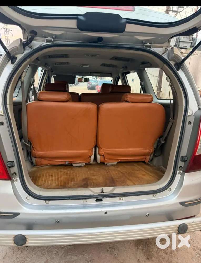 Toyota Innova 2013 Diesel 890000 Km Driven