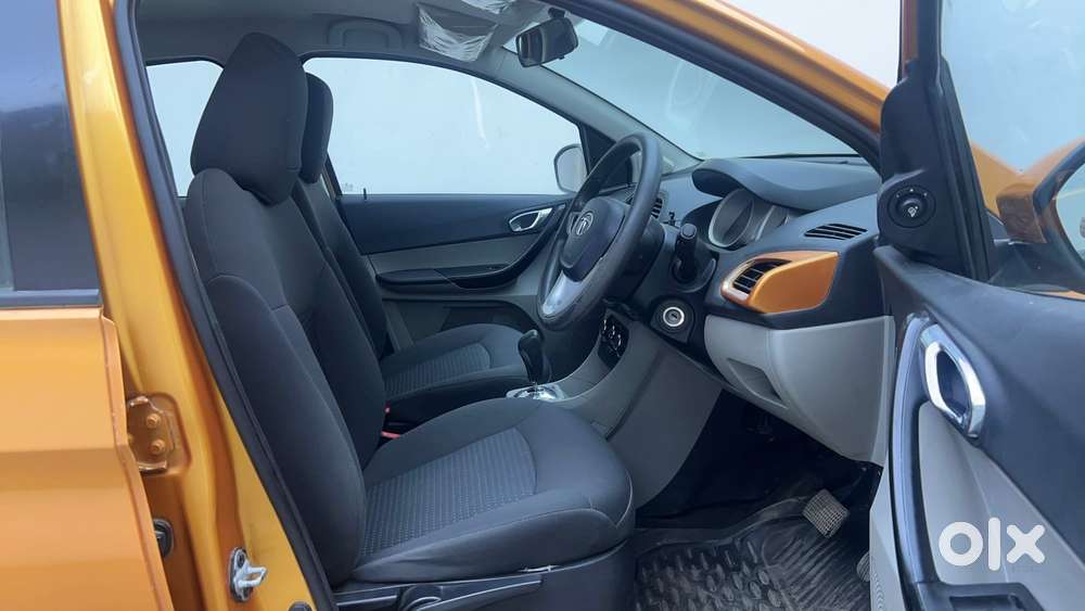 Tata Tiago Xza, 2017, Petrol