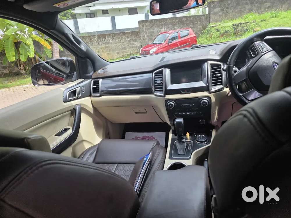 Ford Endeavour 2016