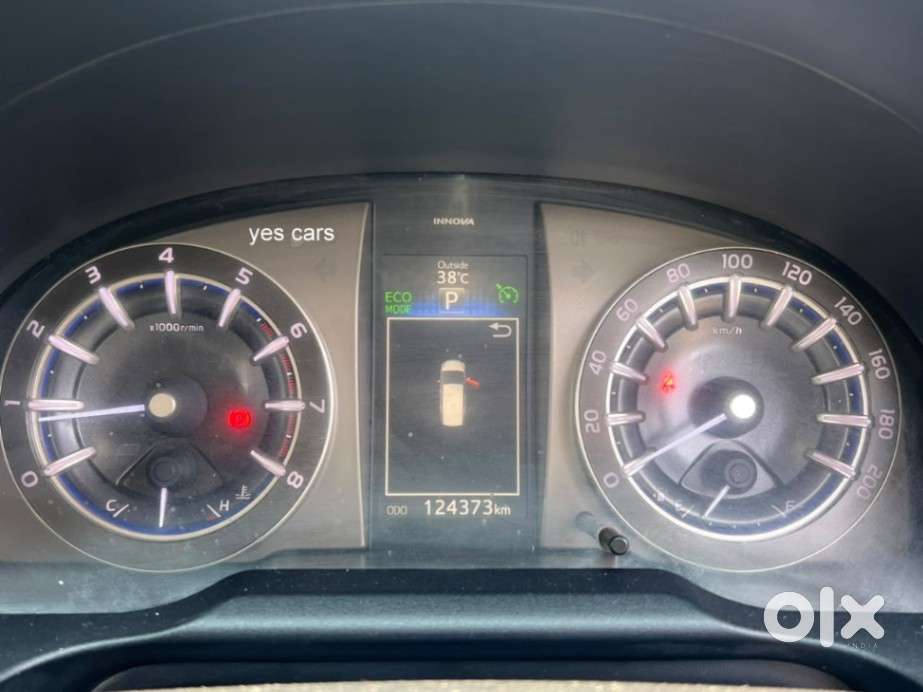 Toyota Innova Crysta 2.8 Z, 2022, Petrol
