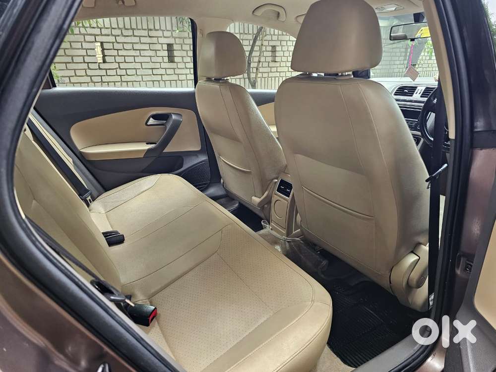 Volkswagen Vento 1.2 Tsi Highline Plus At, 2015, Petrol