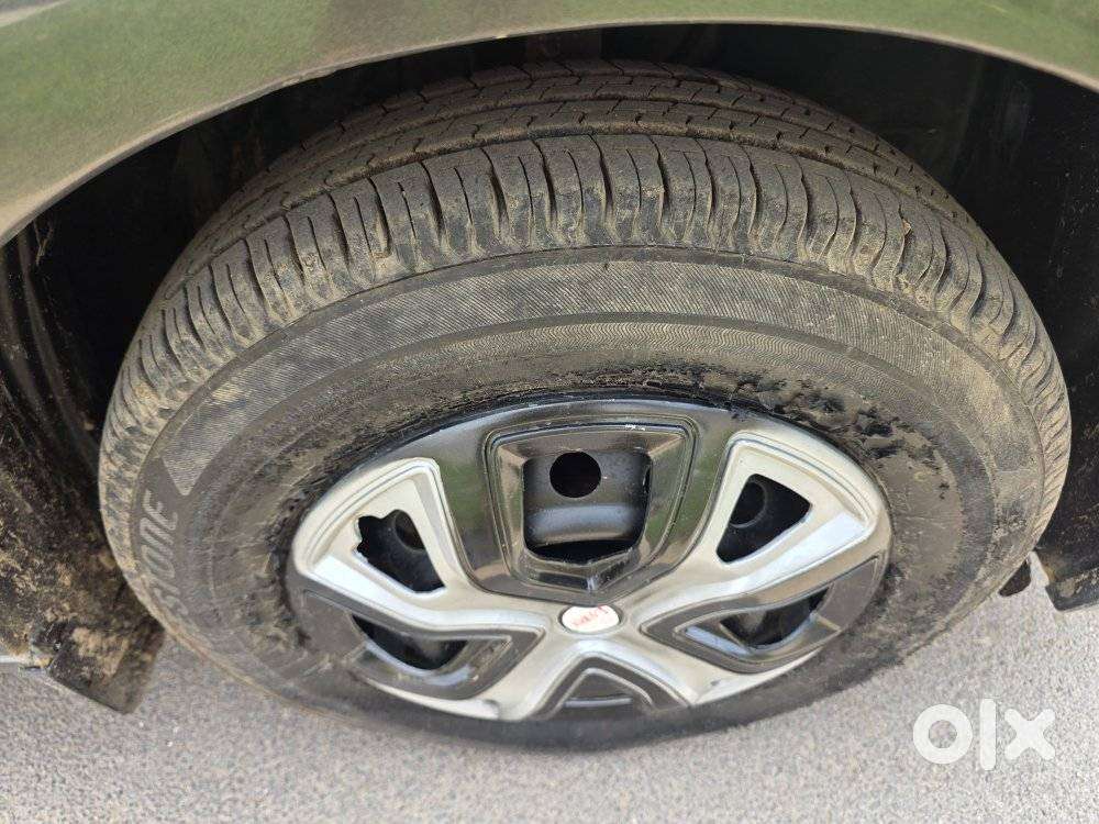 Tata Altroz 1.2 Xe, 2022, Petrol