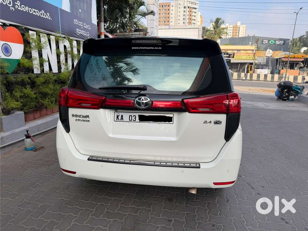 Toyota Innova Crysta 2021