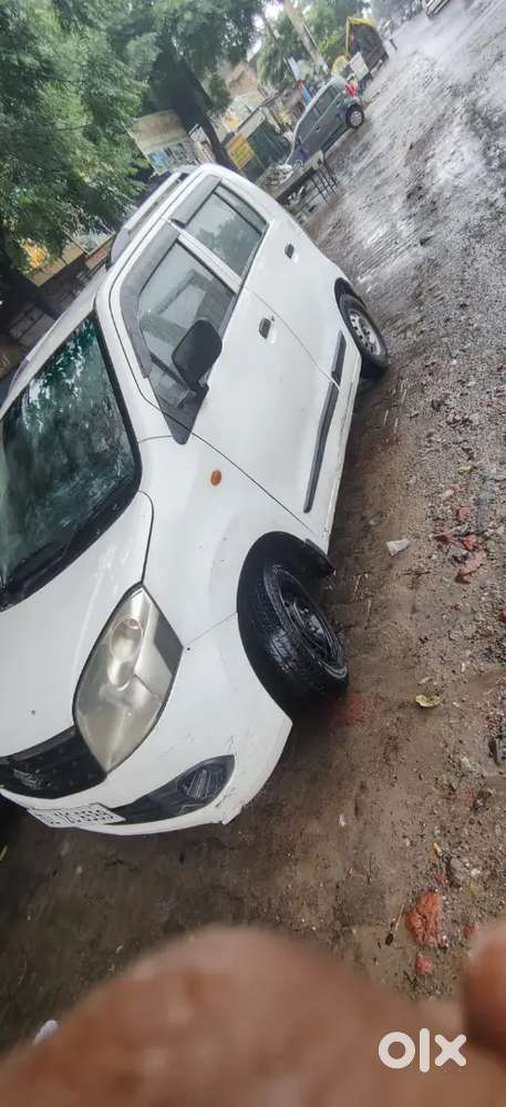 Maruti Suzuki Wagon R Lxi 2012 Mawana Mi Hai Bike