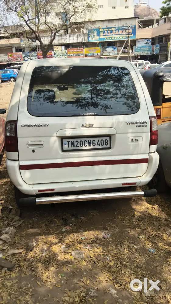 Chevrolet Tavera Neo 2013