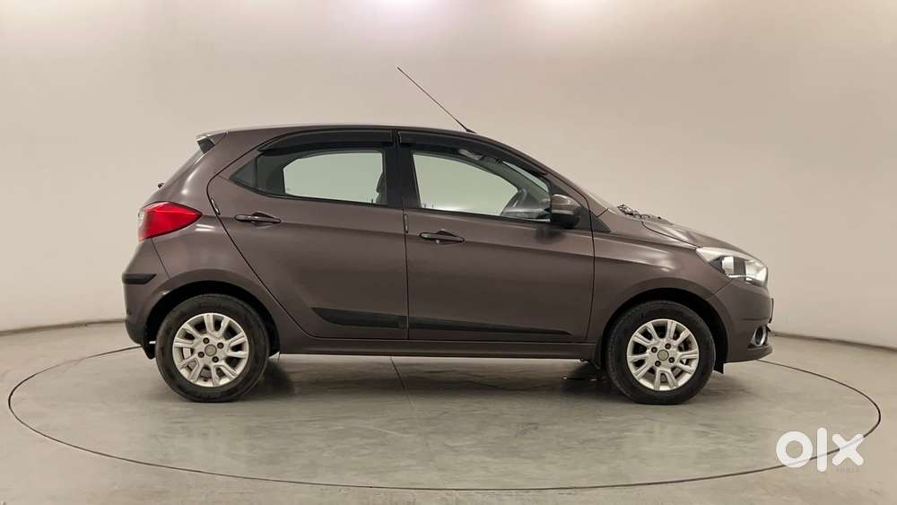 Tata Tiago Xza, 2018, Petrol