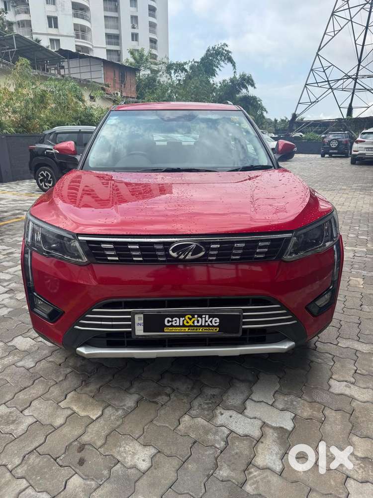 Mahindra Xuv300 W8, 2020, Petrol