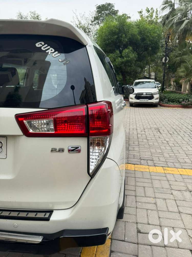 Toyota Innova Crysta 2.8 Zx At 7 Seater, 2018, Diesel