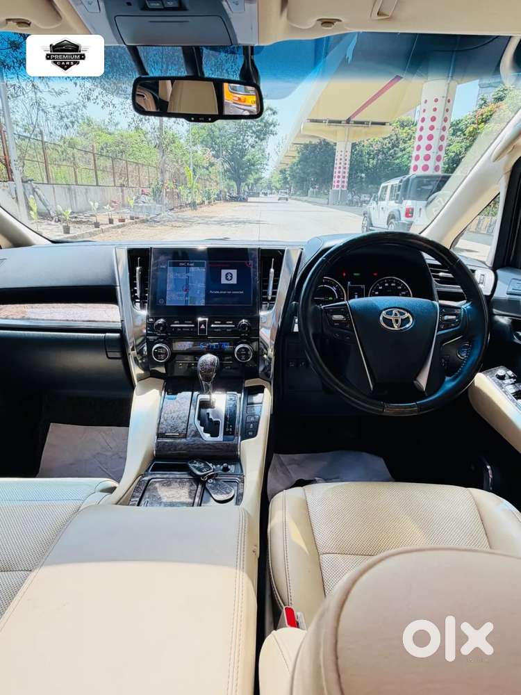 Toyota Vellfire Vip – Executive Lounge, 2023, Petrol
