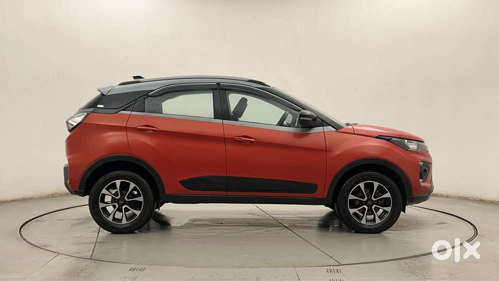 Tata Nexon 1.5 Revotorq Xza Plus Dual Tone Roof (o) Amt, 2021, Diese..