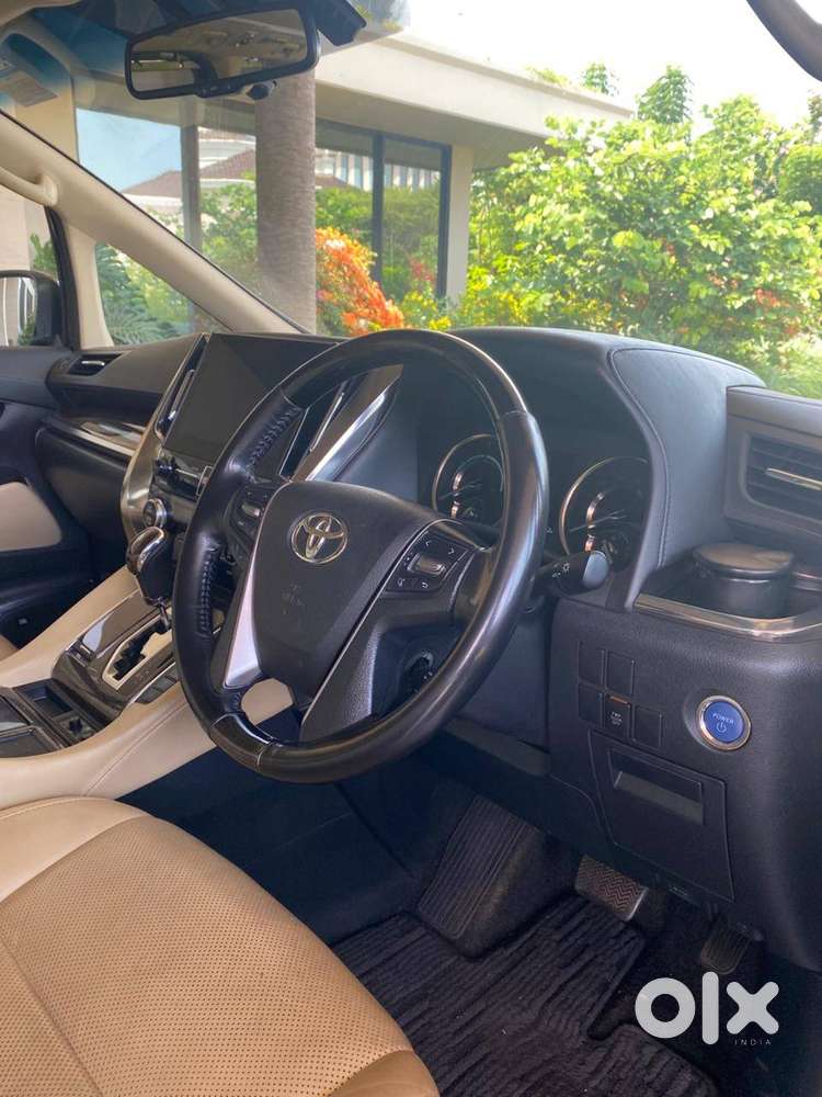 Toyota Vellfire 2021