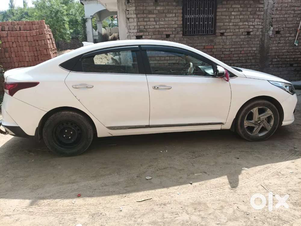 Hyundai Verna 2022 Petrol 35000 Km Driven