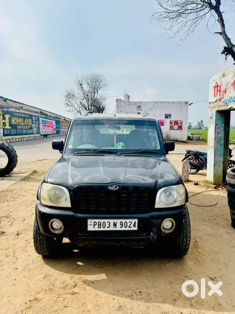 Mahindra Scorpio 2004