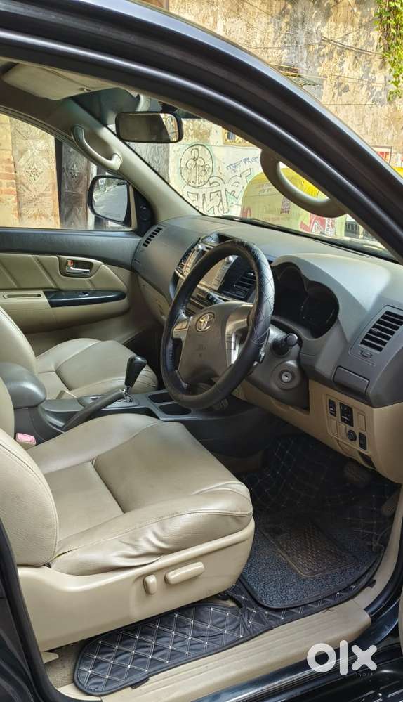 Toyota Fortuner 3.0 4x2 Automatic, 2013, Diesel