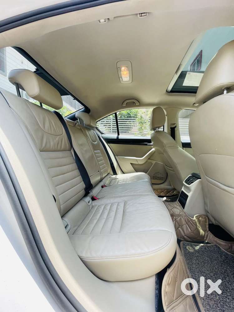 Skoda Octavia Elegance 1.8 Tsi At, 2016, Petrol