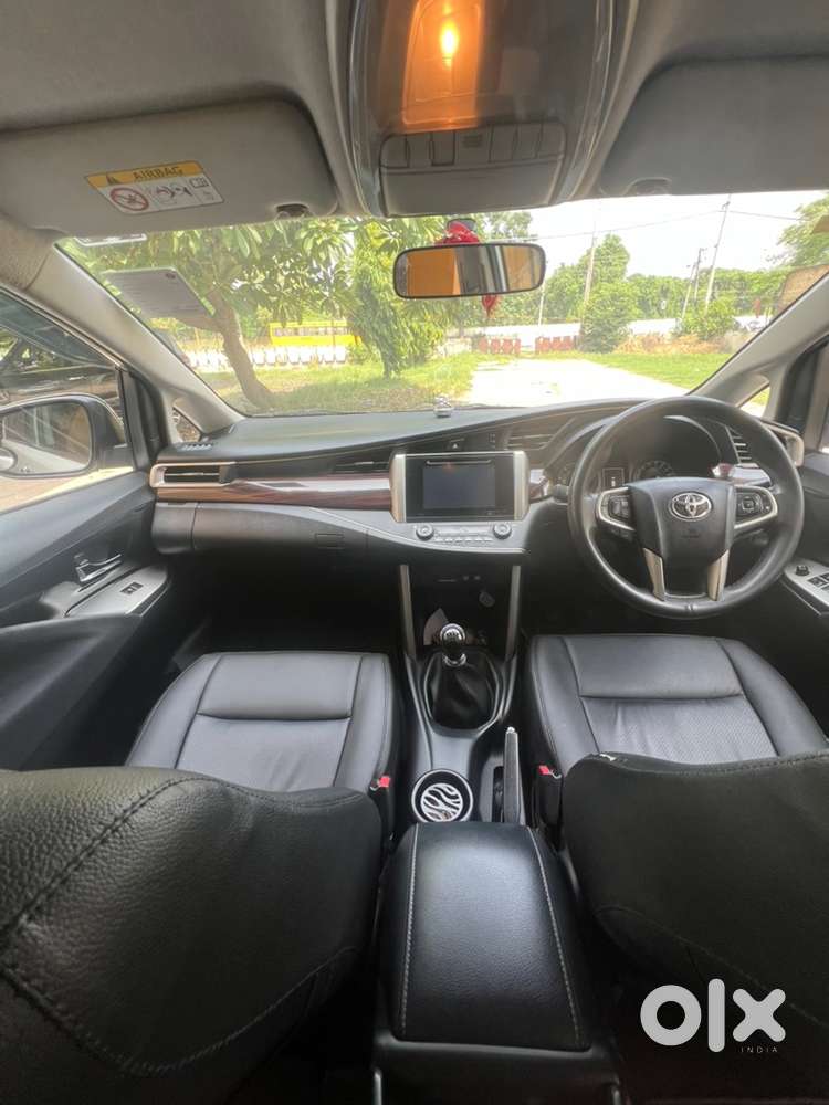 Toyota Innova Crysta 2017