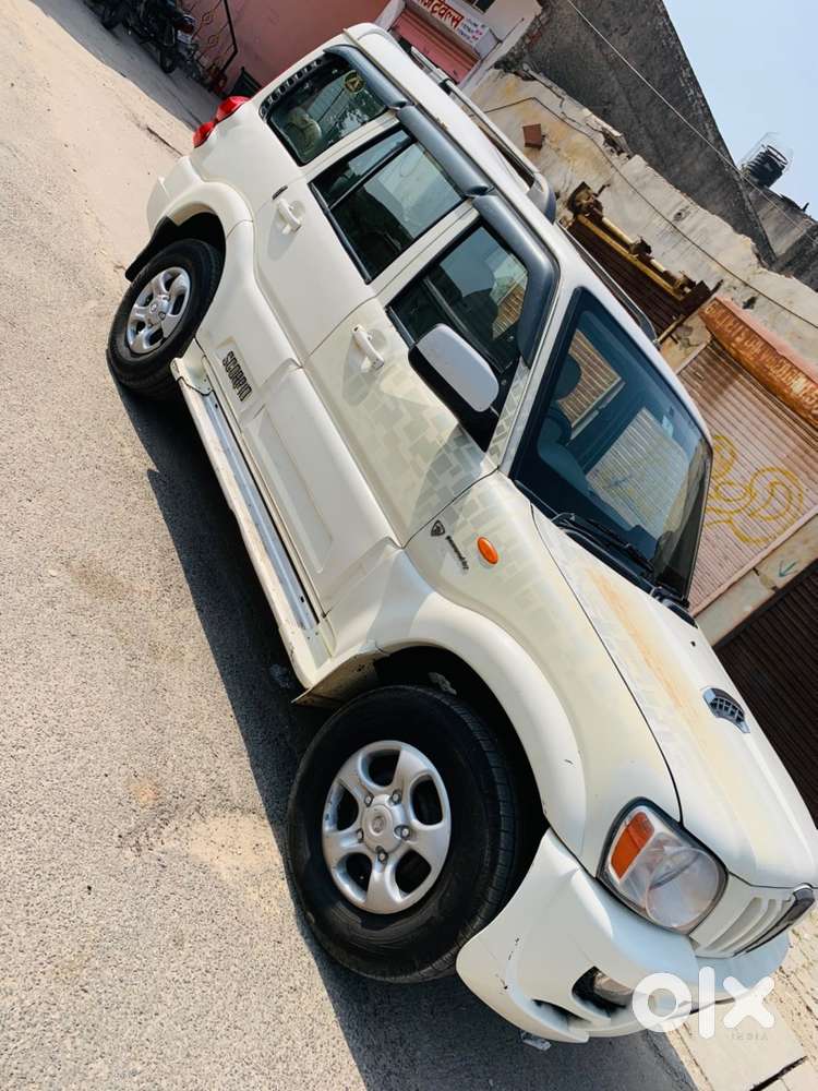 Mahindra Scorpio Classic 2013