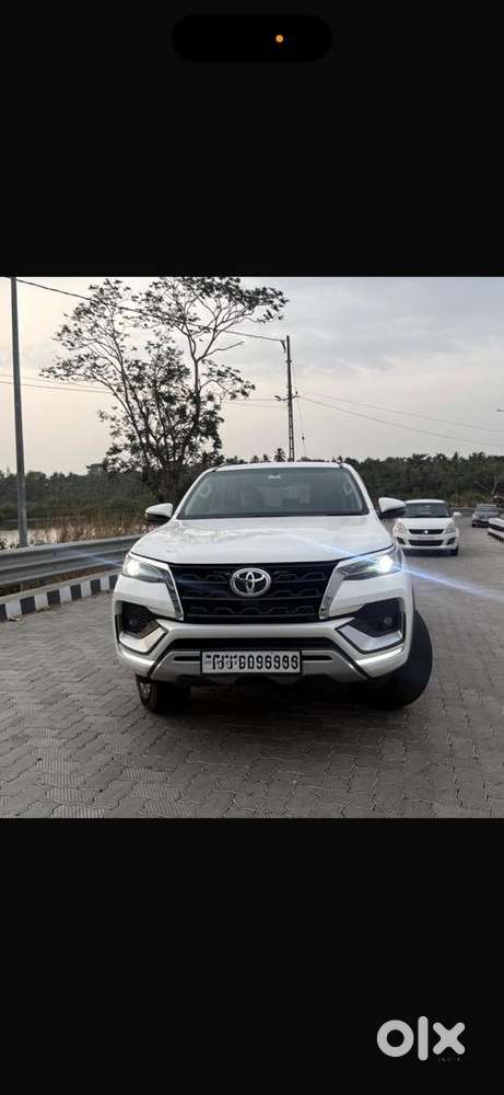 Toyota Fortuner 2022 Diesel Well Maintained