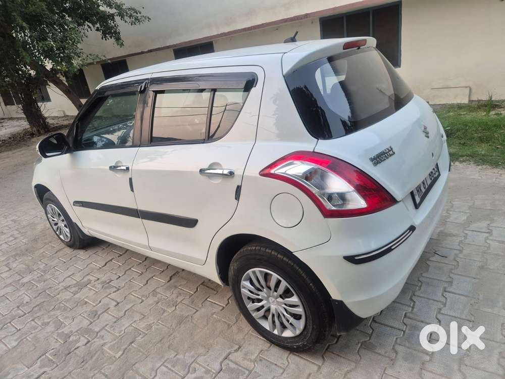 Maruti Suzuki Swift Vxi + Manual, 2016, Petrol